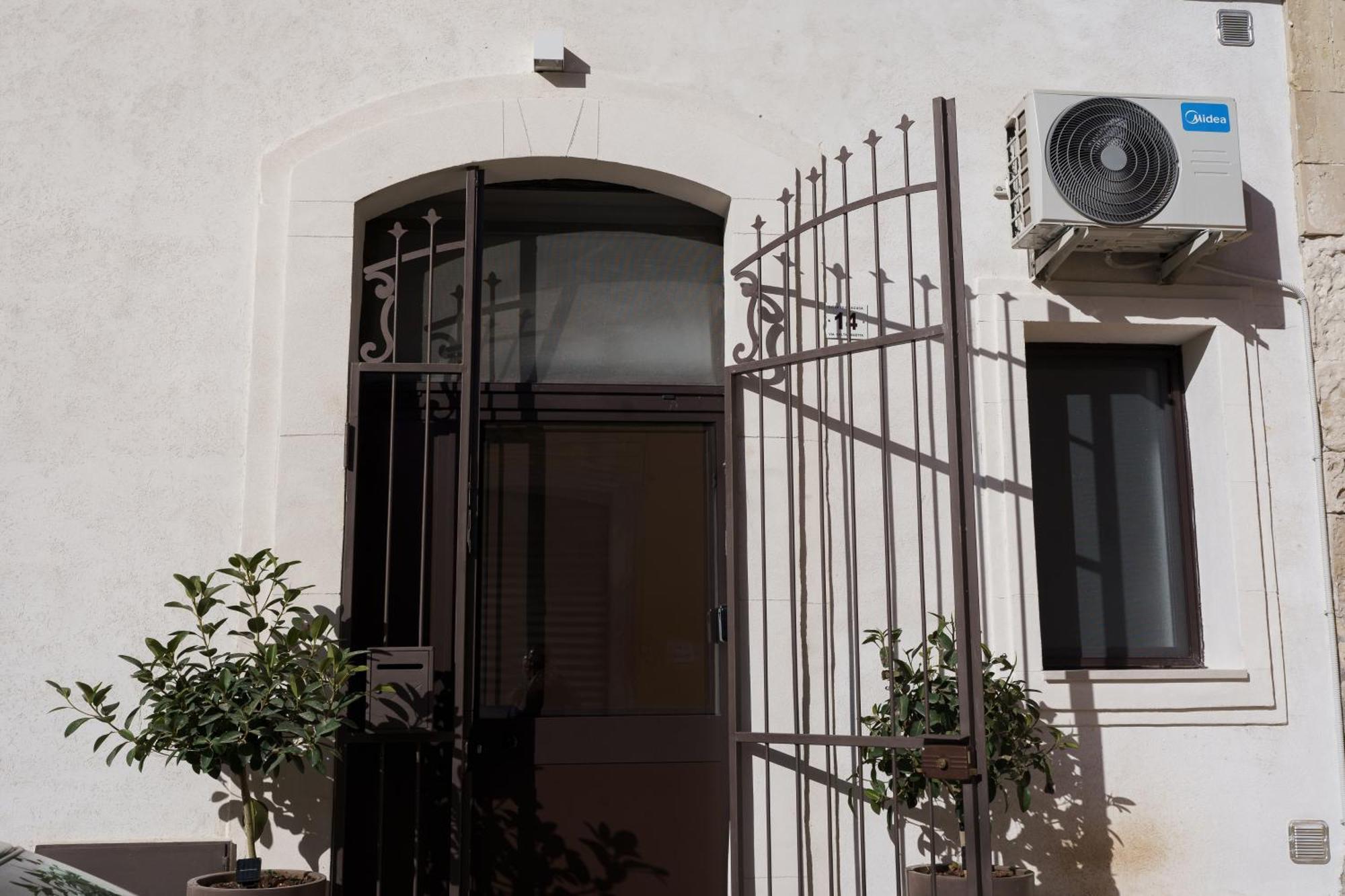 شقة House Aury سيراكوزا المظهر الخارجي الصورة
